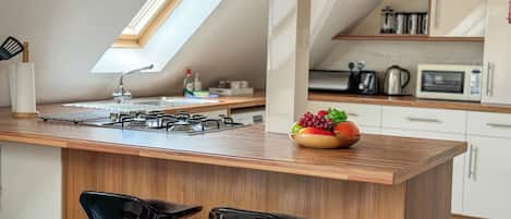 Fridge, microwave, oven, dishwasher