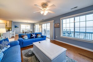 Smart TV - The Potomac Retreat with Million-dollar view. 3-bedroom in charming with AC WiFi (Lottsburg)