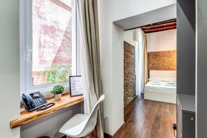 Coffres-forts dans les chambres, bureau