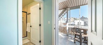 Spacious 2BR/2BA Home, Beach & Boardwalk Steps, Pool Access/Linens Included!