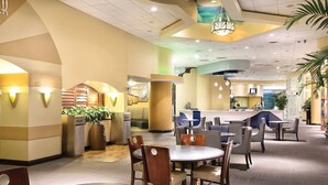 Dining - Beautiful Ocean Walk 1Bed/1Bath in Daytona Beach, FL!
 (Daytona Beach)