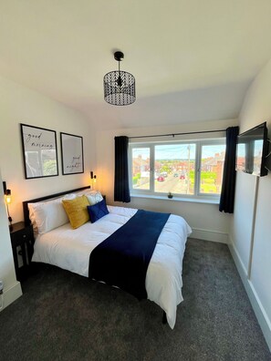 3 sovrum, strykjärn/strykbräda, internet och sängkläder