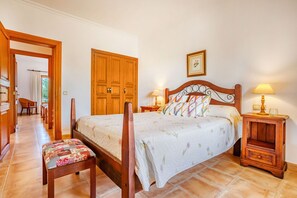 3 habitaciones, wifi gratis y ropa de cama