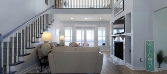 Sunset View Beach House in Ocean Springs - Beachfront property