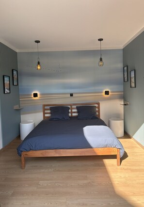1 habitación, escritorio, tabla de planchar con plancha y wifi gratis