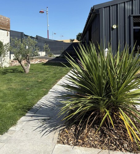 Industrial-style B&B in Peuplingues