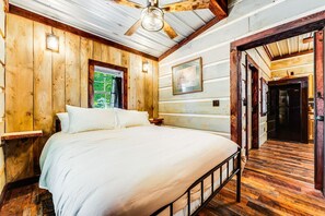 Bügeleisen/Bügelbrett, WLAN, Bettwäsche