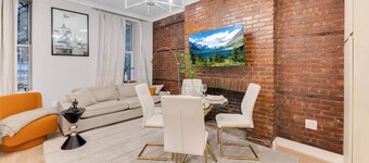 Modern 3Bd Rose Hills Manhattan Terrace Space