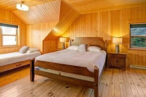 4 soverom, strykejern/-brett, reiseseng for barn og wi-fi