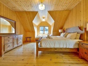 4 chambres, fer et planche à repasser, lit parapluie, Wi-Fi