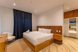 2 quartos, ferros/tábuas de passar roupa, acesso à internet