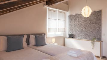 Deluxe Double Room, Lake View