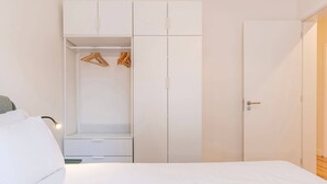 3 habitaciones, tabla de planchar con plancha y wifi gratis 