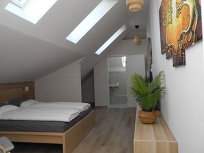 2 bedrooms, iron/ironing board, WiFi, bed sheets - Top equipped apartment in Wildau - near BER Airport Berlin in a quiet location (Wildau)