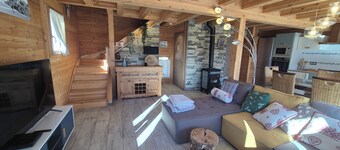 **Chalet d'exception à louer à La Féclaz – 4 chambres, 10 couchages