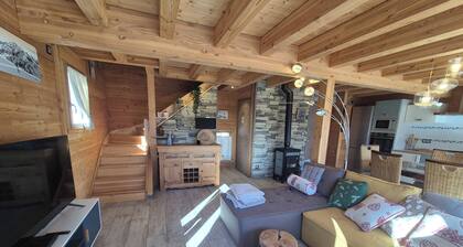 **Exceptional Chalet for Rent in La Féclaz – 4 Bedrooms, Sleeps 10**