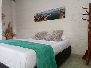 Wi-Fi gratuit, draps fournis