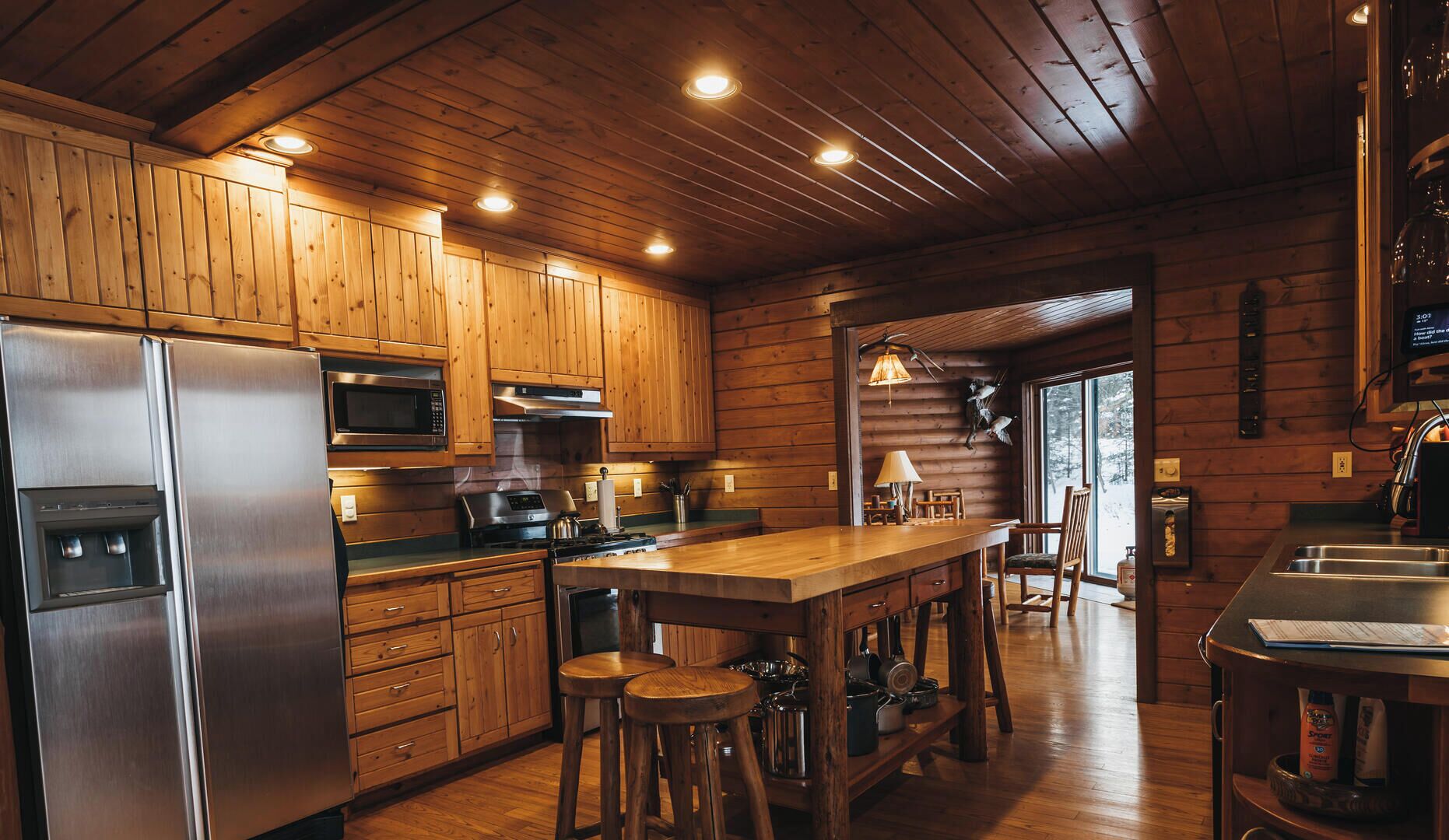 Cabin, nhiều giường, lò sưởi | Bếp riêng | Tủ lạnh, lò vi sóng, lò nướng, bếp nấu 