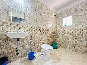 Deluxe Single Room, Balcony, City View | Bathroom | Free toiletries, slippers, towels, soap - Blue Stay Inn Holiday Home - Near Baga Calangute Beach (Calangute)