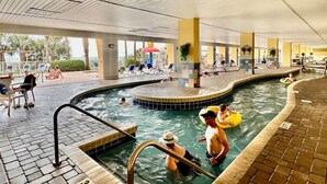 屋内プール、温水プール