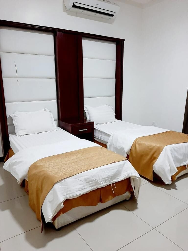 Laptop workspace, soundproofing, free WiFi, bed sheets