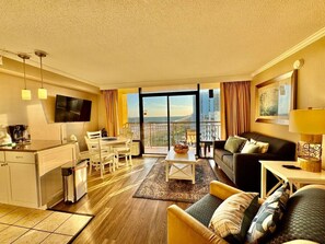 Smart TV - 1br Myrtle Beach Long range views Caravelle 810 (Myrtle Beach)
