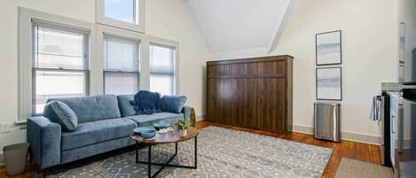 Smart TV, offices