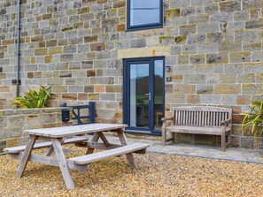 Outdoor dining - Oak Cottage - UK48269 (Whitby)