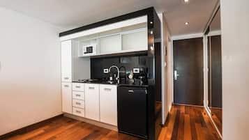 Luxury Room, Kitchen, City View | Private kitchen | Mini-fridge, espresso maker, electric kettle, griddle