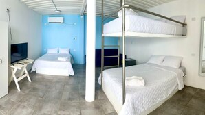 In-room safe, desk, WiFi (free) - Pacifico Cielo Eco Hotel & Rest. Bar (Iztapa)