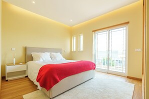 4 bedrooms, iron/ironing board, travel crib, WiFi