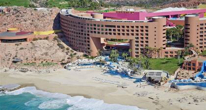 Christmas and NYE at Westin Cabo San Lucas 2bd/2ba on beach