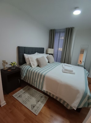 1 chambre, fer et planche à repasser, Wi-Fi gratuit, draps fournis