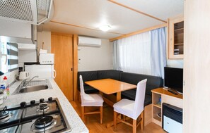 Kokeplater og kjøkkenutstyr