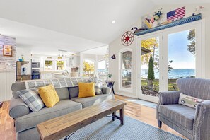 Smart TV, fireplace, video games