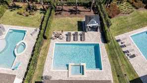 Piscine extérieure, piscine chauffée