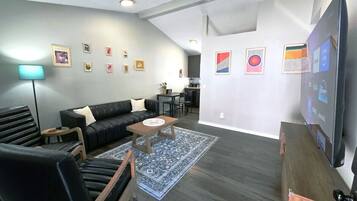 Smart TV, video library