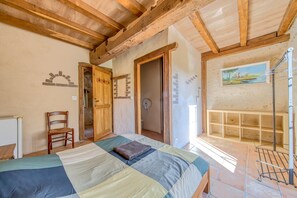 4 chambres, accès au Wi-Fi (inclus)