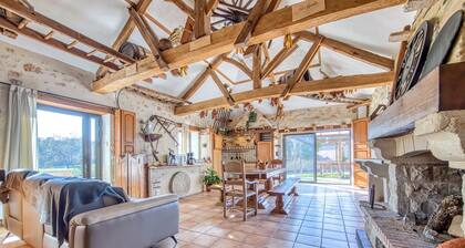 Holiday Home 'Le Moulin' with Private Pool, Private Terrace and Wi-Fi