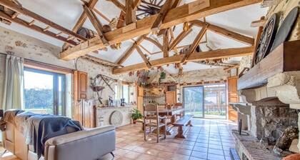 Holiday Home 'Le Moulin' with Private Pool, Private Terrace and Wi-Fi