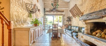 Vakantiehuis 'La Grange' met privé zwembad, privé terras en Wi-Fi