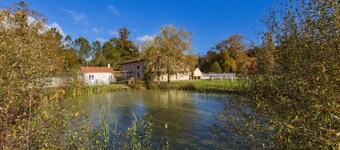 Holiday Home 'L'Ecurie' with Private Pool, Private Terrace and Wi-Fi