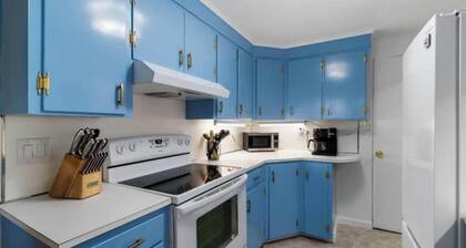 Family Friendly Lakefront - Dock & Game Room Perfect for Relaxation and Fun!"