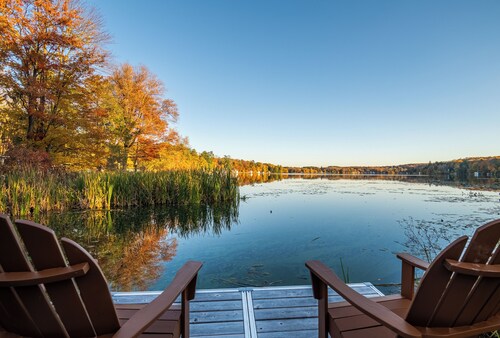 Family Friendly  Lakefront -  Dock & Game Room Perfect for Relaxation and Fun!"