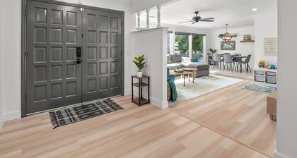 Fresno House - Pool + Arcade Games , Family Friendly!