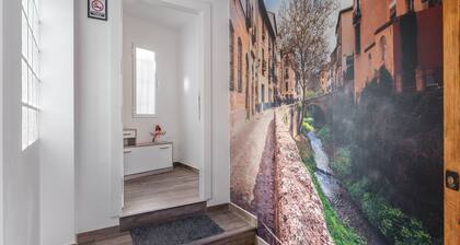 Apartment 'Piso En Centro Histrico' with Private Terrace, Wi-Fi and Air Conditioning