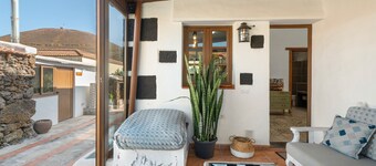 Cottage 'La Higuera Blanca' con giardino privato, Wi-Fi e aria condizionata