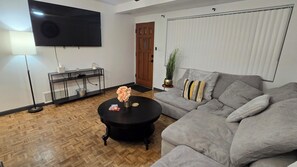 Smart TV - Msg For 5% Off 1 Bed 1 Bath King Bed CasitaMidPHX (Phoenix)