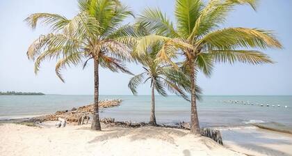 Cabaña Mangle frente a la Playa (Playa Blanca, San Antero)