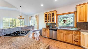 Hus (3 Bedrooms) | Innvendig